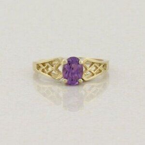 10k Yellow Gold Natural Amethyst Ring Size 5 1/2